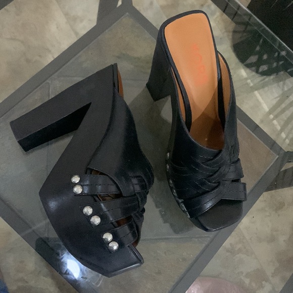 KORS by Michael Kors Studded Platform Mule Sandals - Nero - Picture 8 of 16